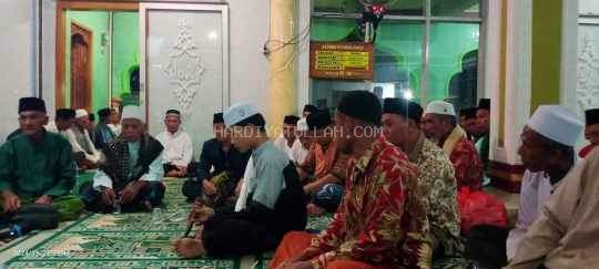Keutamaan Dzikir: Membasahi Lisan dengan Mengingat Allah SWT