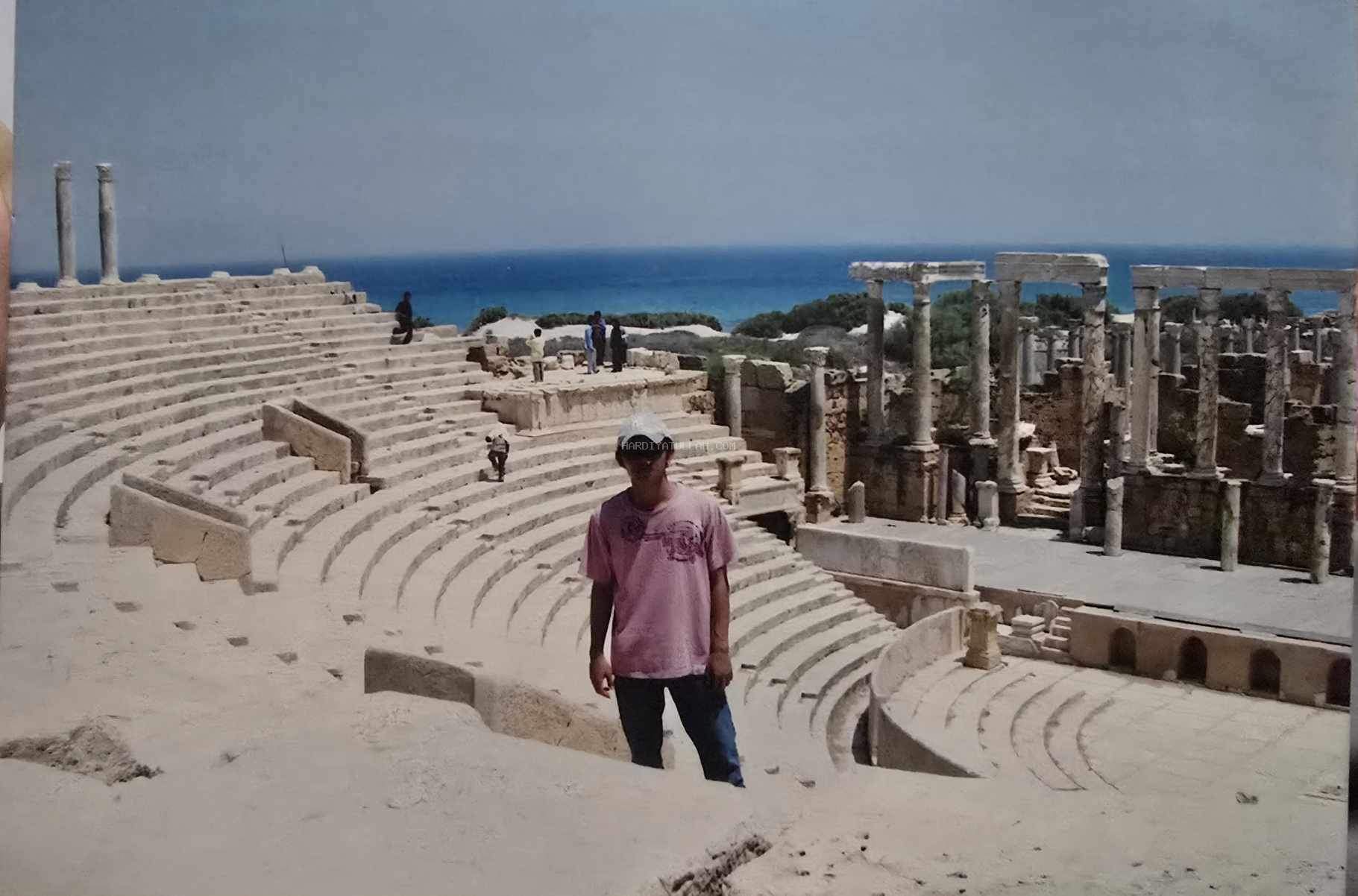 Leptis Magna: Keindahan Peninggalan Romawi yang Terkubur Pasir (2009)