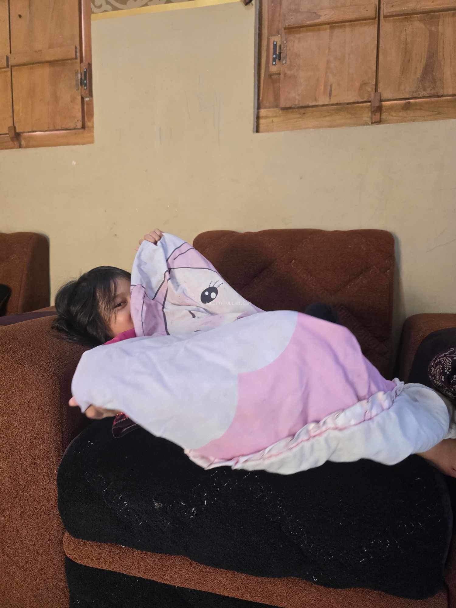 Selimut Pink: Barang kesayangan Aisyah Himmatul Ulya